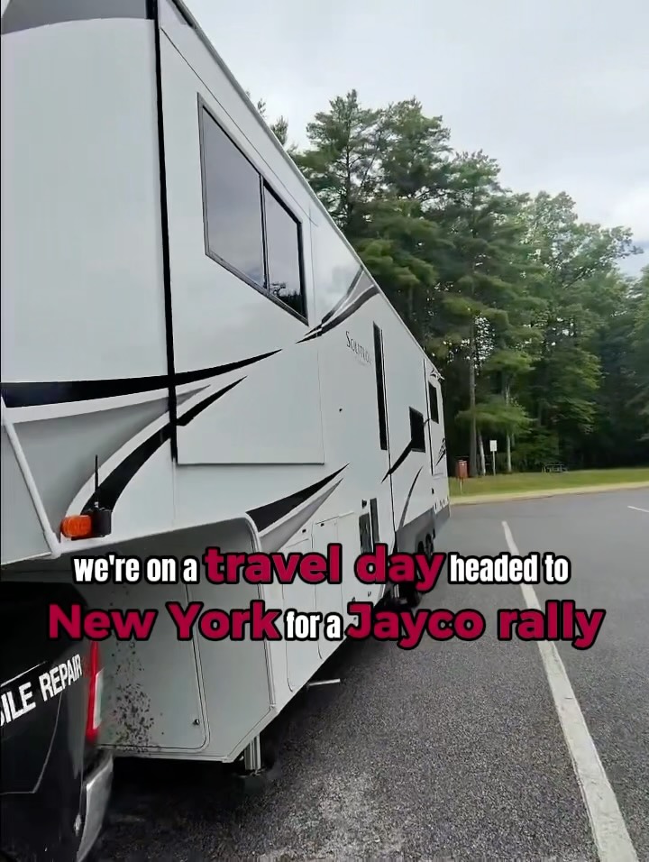 Wandering Bear RV
